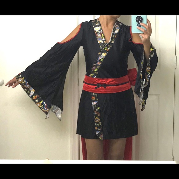 Other - Women’s Asian Costume Other - Women’s Asian Costume